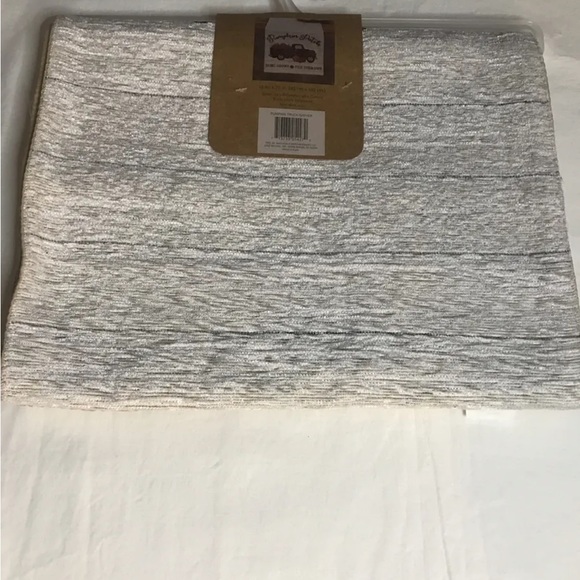 Long Pumpkin Patch Tapestry Table Runner Autumn Fall Thanksgiving Truck NWT - Picture 2 of 5